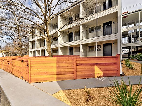 2nd image of 409 W 38th St APT 205