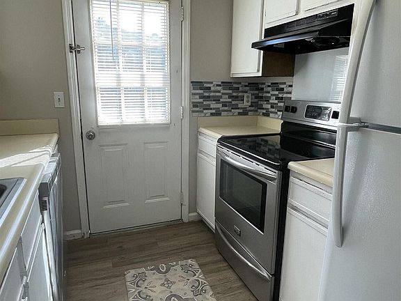 5th image of 1822 Chandler Rd APT 2