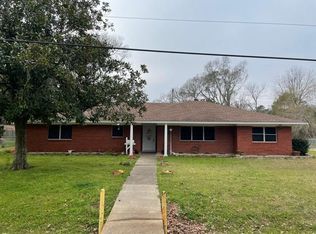 3413 Graves Ave, Groves, TX 77619