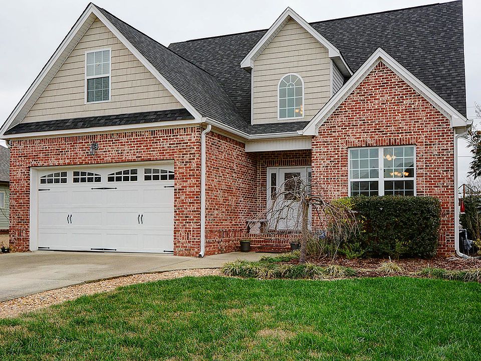 1st image of 2566 Sweet Bay Cir NW