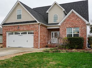 2566 Sweet Bay Cir NW, Cleveland, TN 37312
