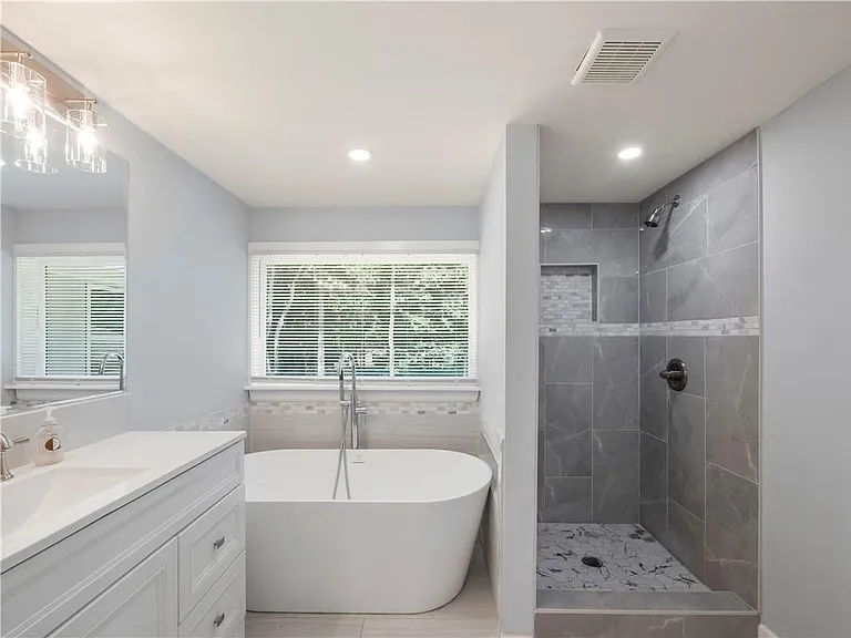 192 Hoke St — Photo 17