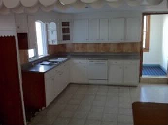 3rd image of 439 E Abbott St
