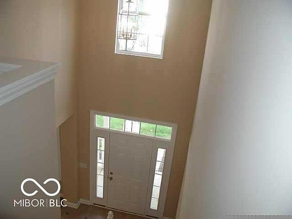 3rd image of 8111 Little Circle Rd
