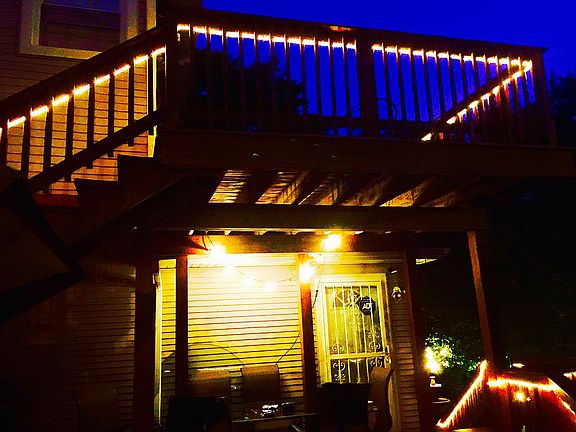 2-level deck approx 1.100 sq
