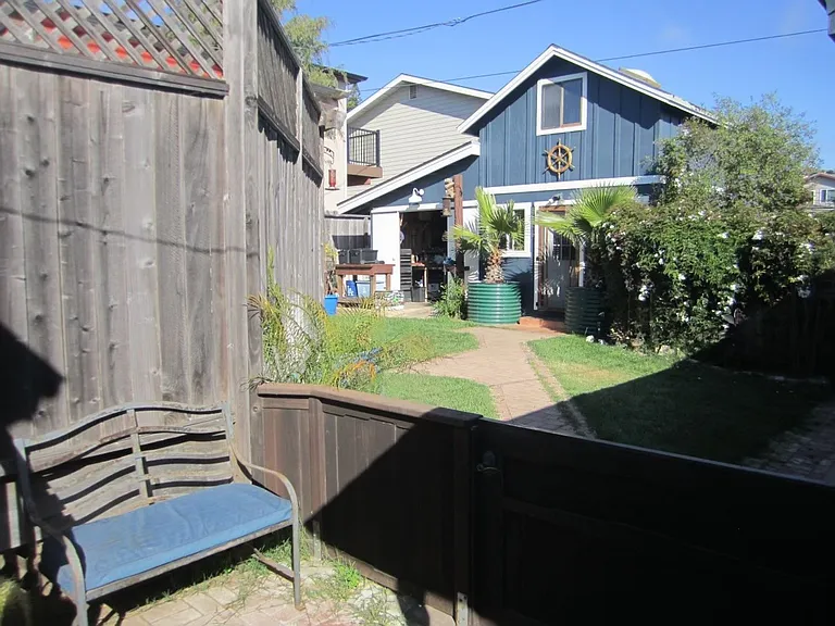 186 E St — Photo 19