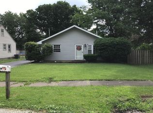 310 N Pershing Ave, Taylorville, IL