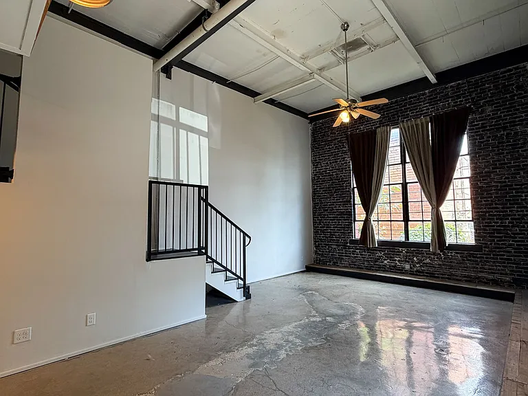 Harwood Lofts — Photo 6