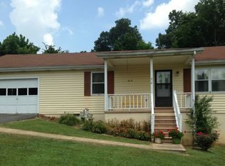 414 W 9th St, Benton, KY 42025