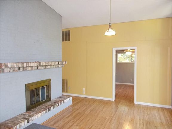 4th image of 5 Malvern Ln
