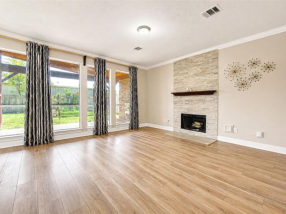 3rd image of 5814 Brenwood Glen Trl