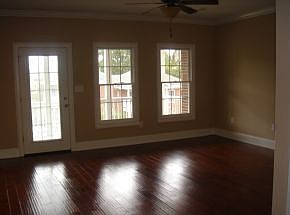 2nd image of 940 Morningside Dr