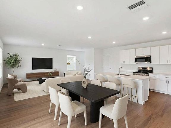 3rd image of 4444 SW 80th Pl
