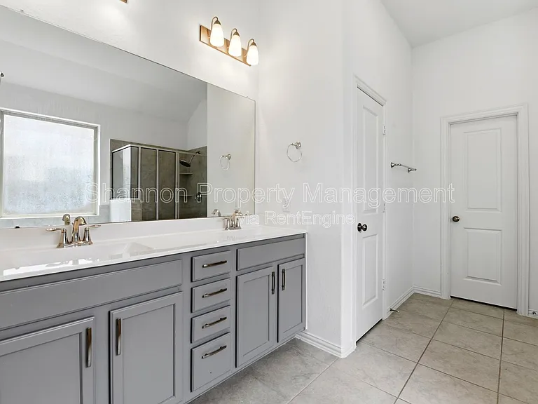 1618 Rosedale Dr — Photo 20