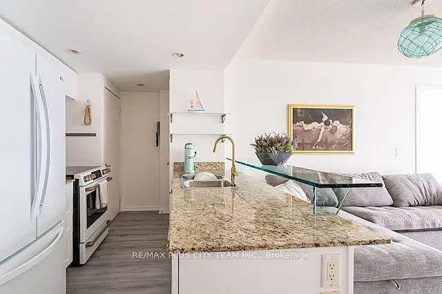 208 Queens Quay W #1608 — Photo 14