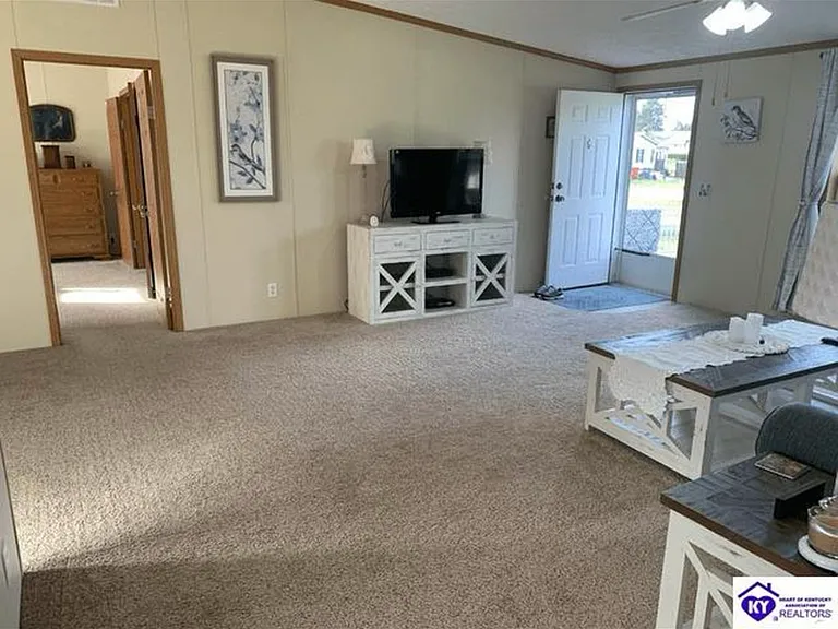 78 Casablanca Ct — Photo 2