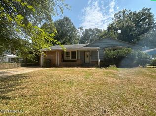 102 Evelyn St, Vicksburg, MS 39180