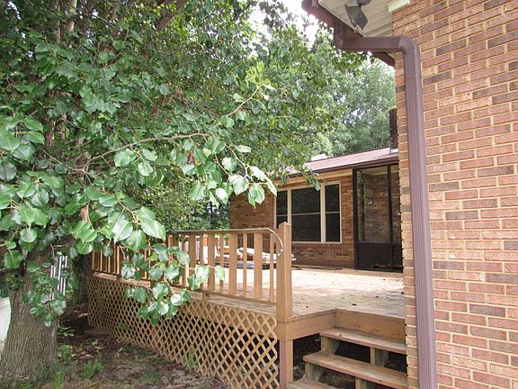 5th image of 173 Hicks Dr
