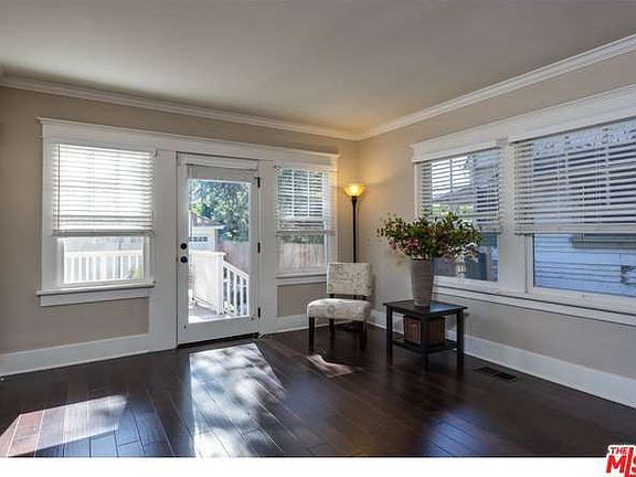 5th image of 726 S Bronson Ave