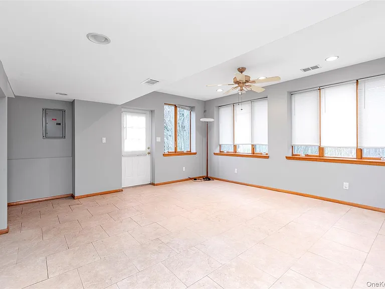 5 Glenbrook Rd — Photo 11