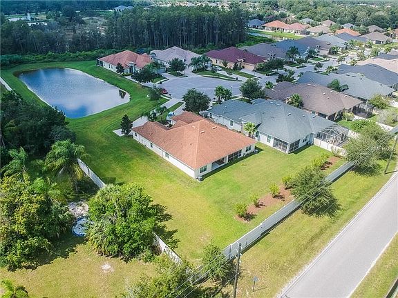 5th image of 20961 Amanda Oak Ct
