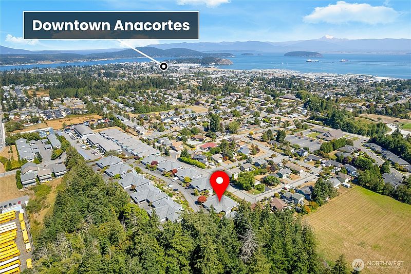 2nd image of 3909 View Ridge #14