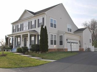 21557 Center Point Cir, Ashburn, VA 20147