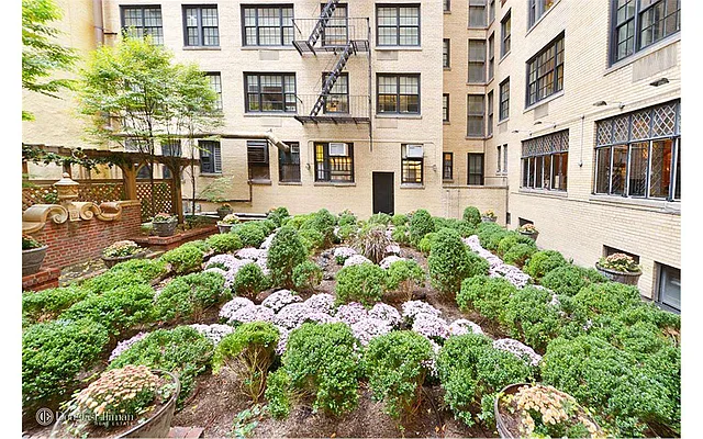 Sold by Douglas Elliman | media 33