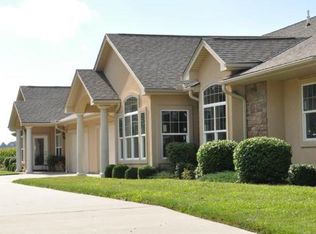 16423 Summit Ridge Rd, Lexington, MO 64067