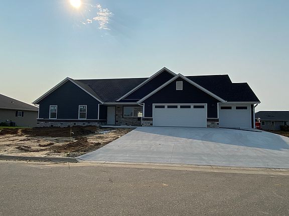 162 White Oak Drive - front of house