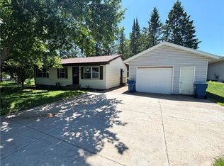512 E Bracklin St, Rice Lake, WI 54868