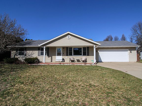 2nd image of 17064 Hawk Ct