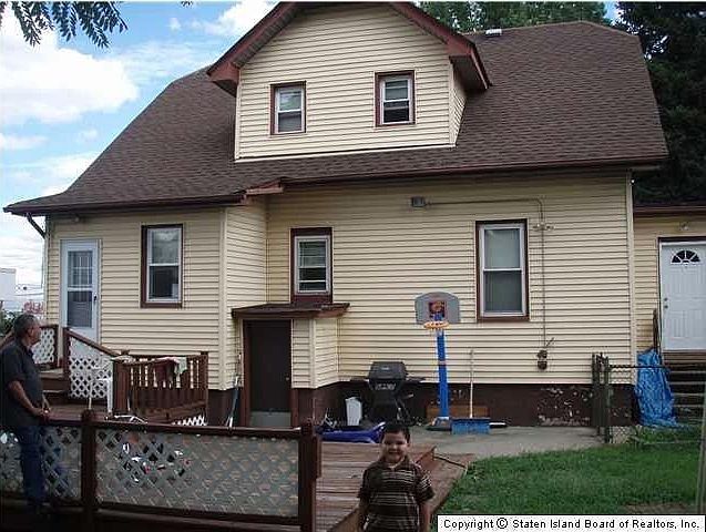 2nd image of 16 Marianne St