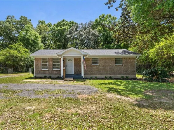 7051 Cambridge Dr, Mobile, AL 36619