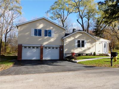 95 Washington Ave, Orchard Park, NY, 14127