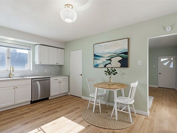 4th image of 411 Edith St