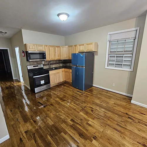 636 S 20th St #1 Photo 1