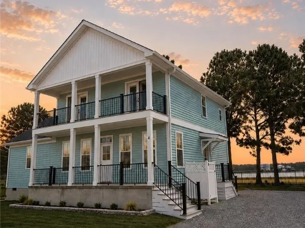 4 Dream St, Cape Charles, VA 23310
