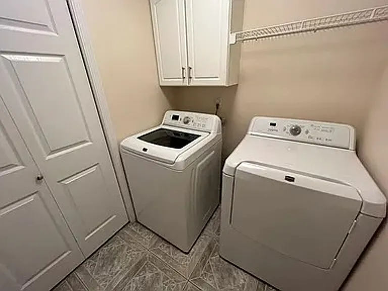 3363 Canterbury Ct — Photo 11