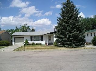 718 W 9th St, Gillette, WY 82716