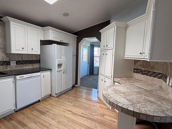 5th image of 5000 E Grant Rd Unit 227