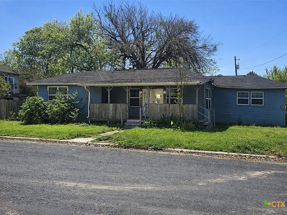 3rd image of 2001 E Forrest St