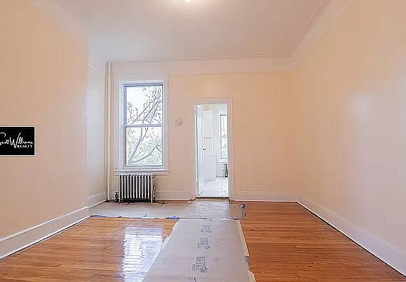 5th image of 355 Franklin Ave #6