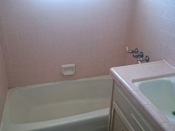 4th image of 74440 Cottonwood Dr