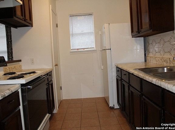 5th image of 16806 Ledgestone Dr #16808