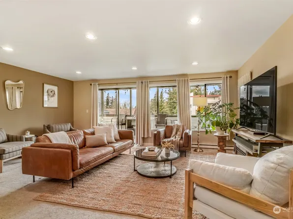 8516 196th Street SW #116, Edmonds, WA 98026