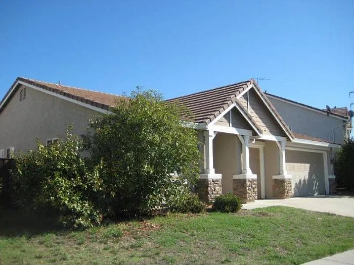 157 Glenwood Cir photo 1