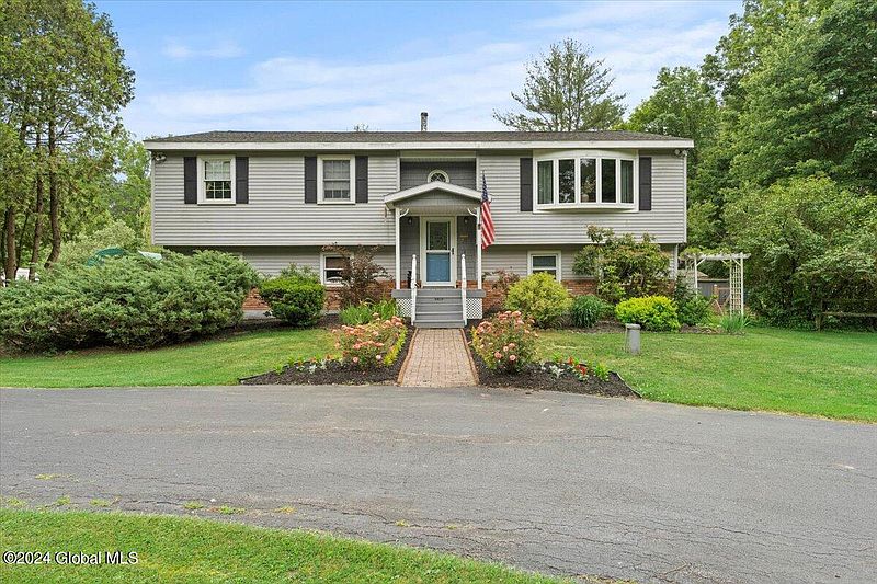 3rd image of 1026 Raymond Road