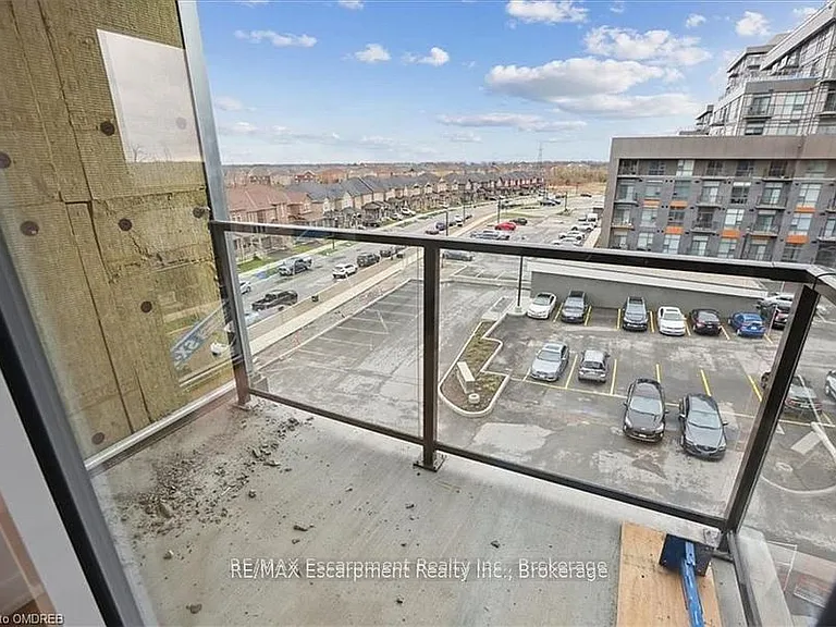 470 Dundas St E #423 — Photo 18