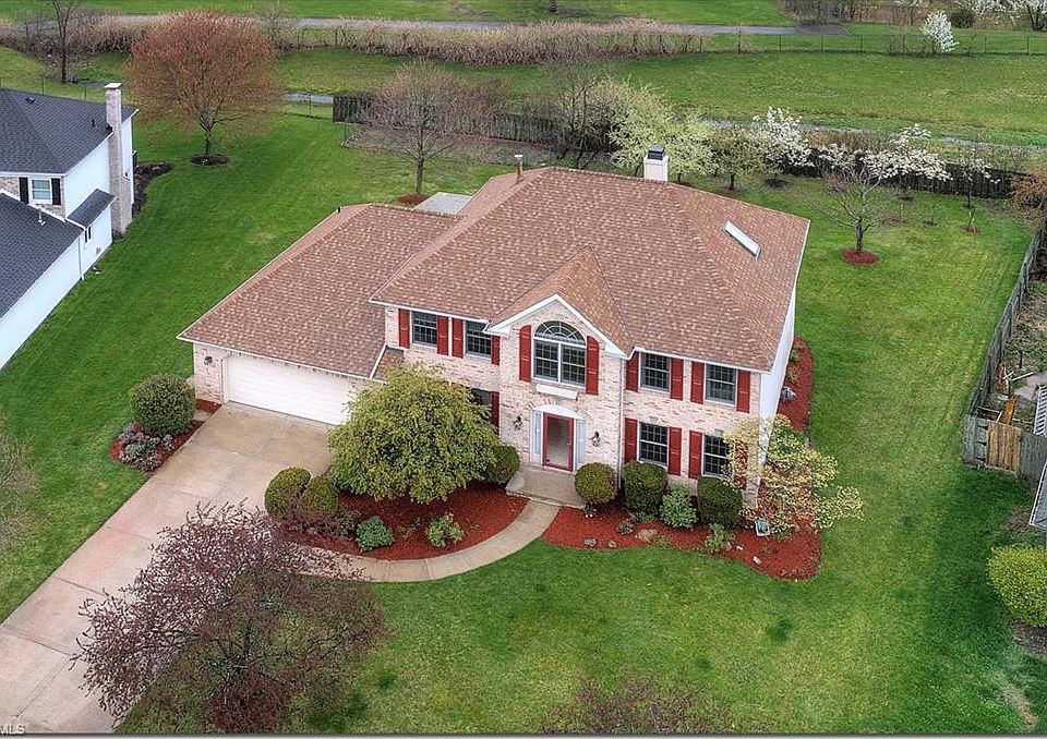 1st image of 28816 Woodmill Dr